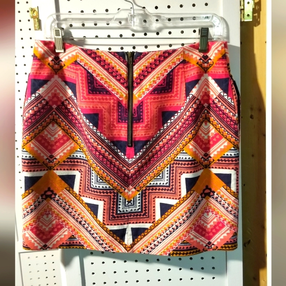 Merona pink/orange,  blue, multi colored skirt.Zip back, has pockets.